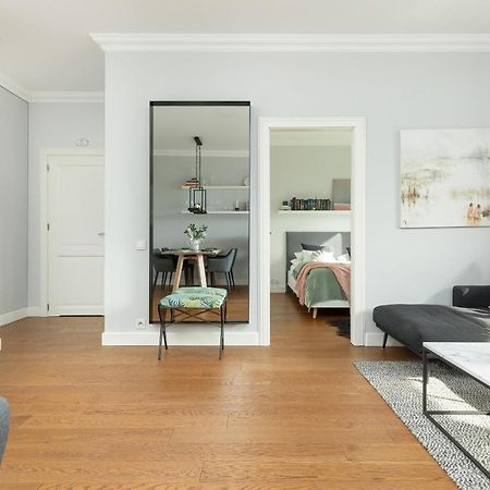 Cozy Apartment Gieysztora Wilanow By Noclegi Renters Varsovie Extérieur photo