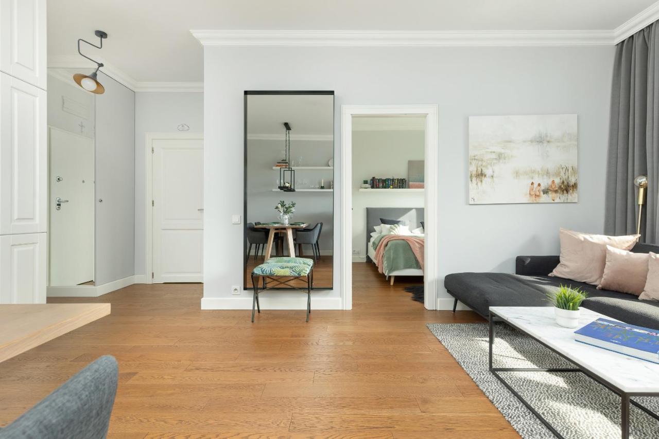 Cozy Apartment Gieysztora Wilanow By Noclegi Renters Varsovie Extérieur photo